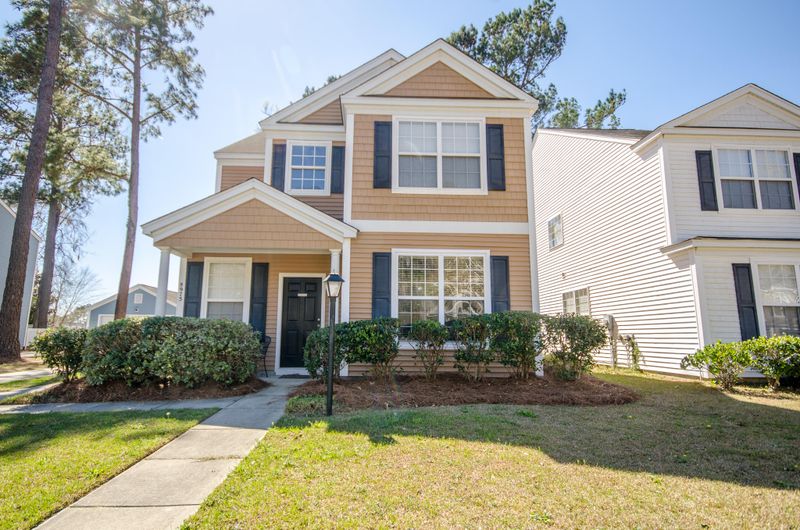 8975 N Red Maple Cir, Summerville, SC 29485