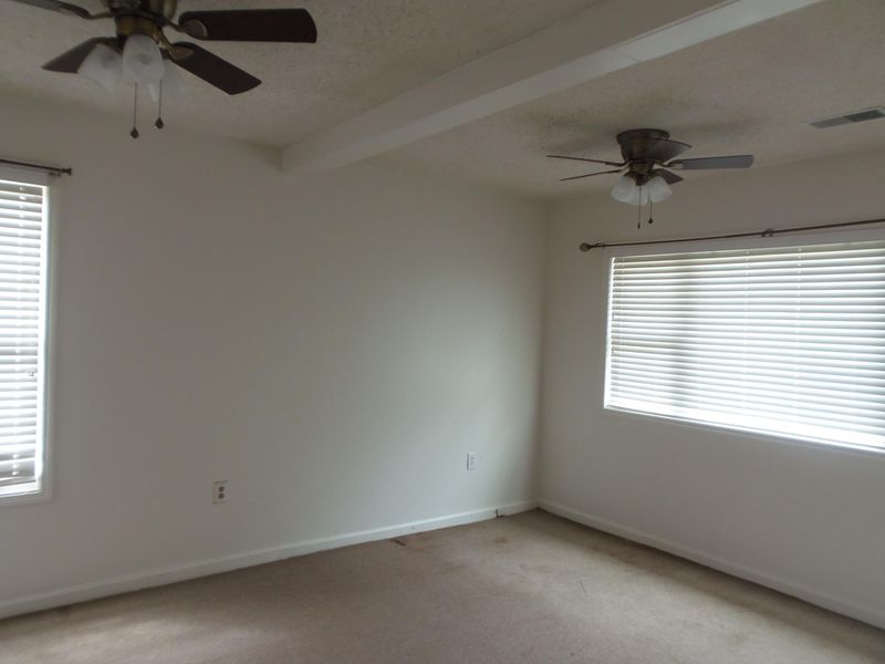 1021 Margaret Dr, Ladson, SC 29456