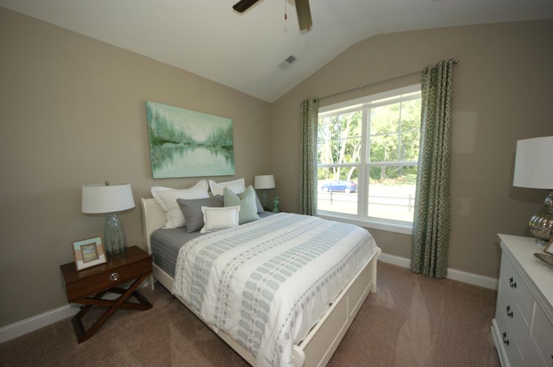 187 Red Knot Ln, Mount Pleasant, SC 29464