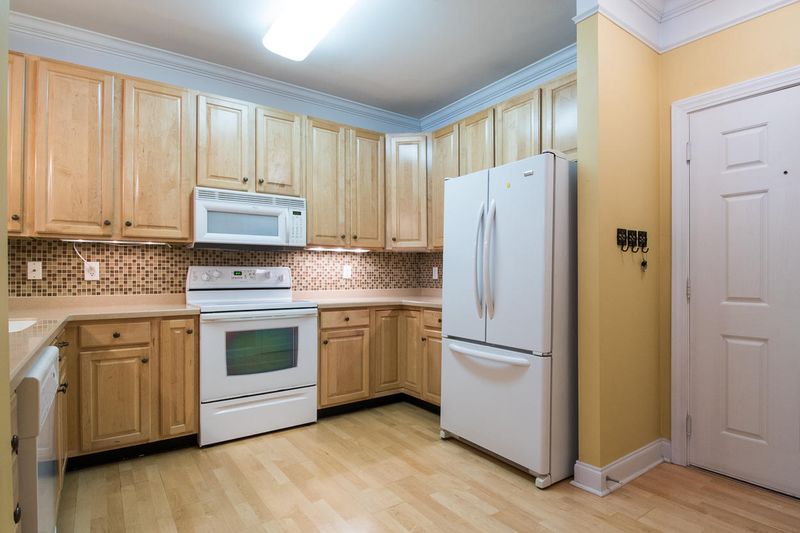 1025 Riverland Woods Pl #802, Charleston, SC 29412
