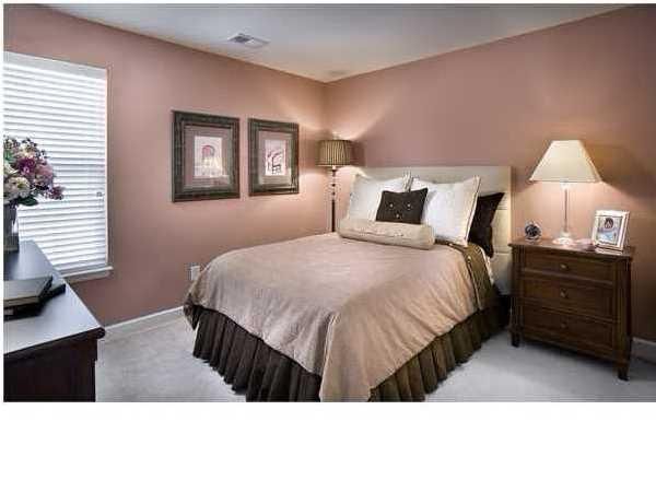 658 Redbud Ln, Summerville, SC 29483