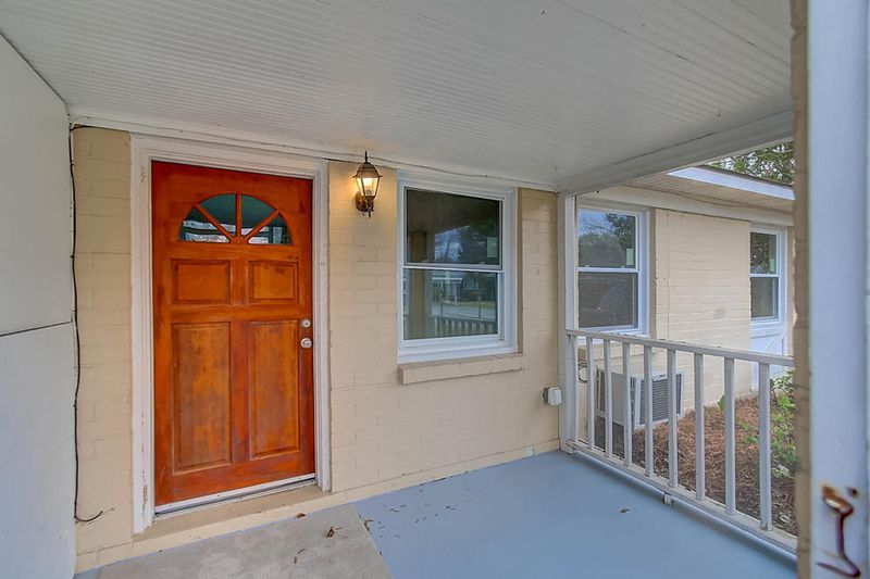 21 Vincent Dr, Mount Pleasant, SC 29464