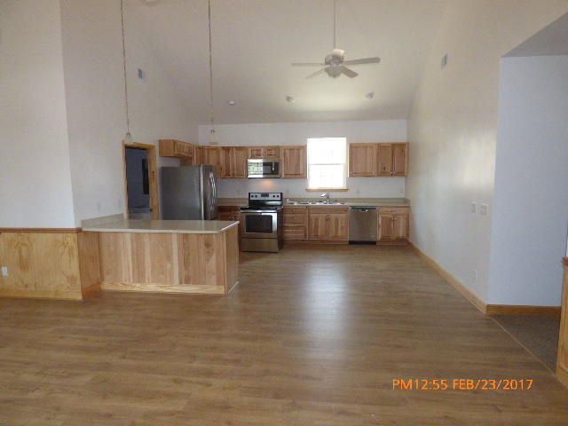 134 Caroline Dr, Cross, SC 29436