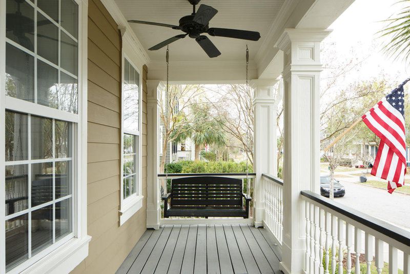 1115 Barfield St, Daniel Island, SC 29492
