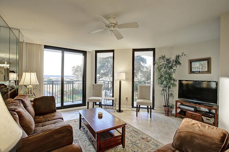 103 Shipwatch Villa #A, Isle Of Palms, SC 29451