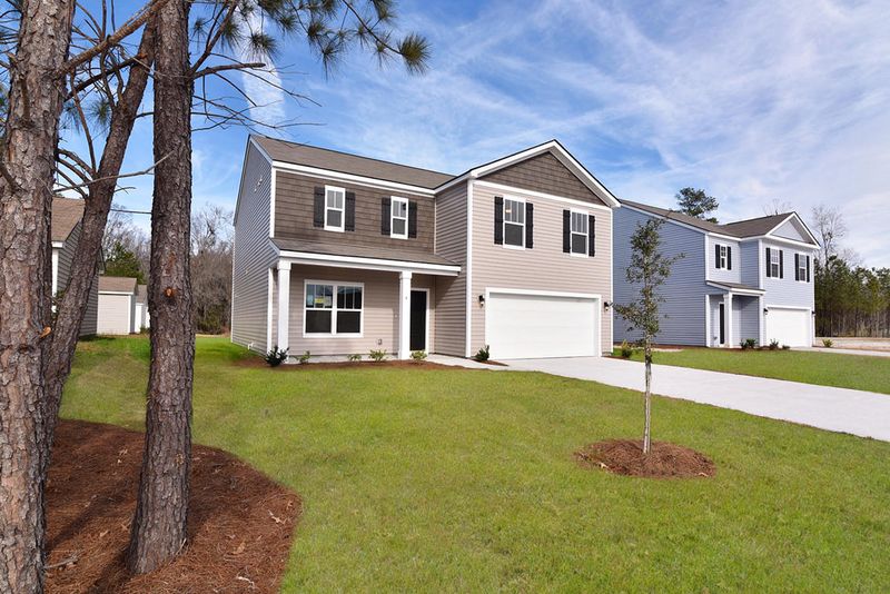 400 Buckhannon Ln, Moncks Corner, SC 29461