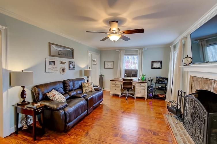 1479 Village Sq, Mount Pleasant, SC 29464