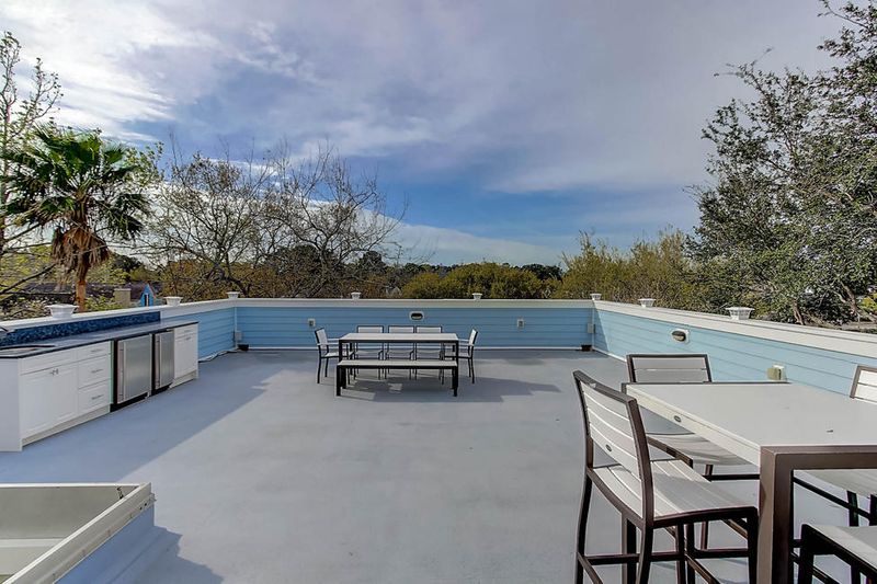 11 Boathouse Close, Mount Pleasant, SC 29464