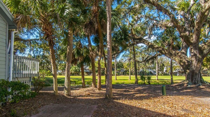 893 Fairway Dr, Edisto Beach, SC 29438