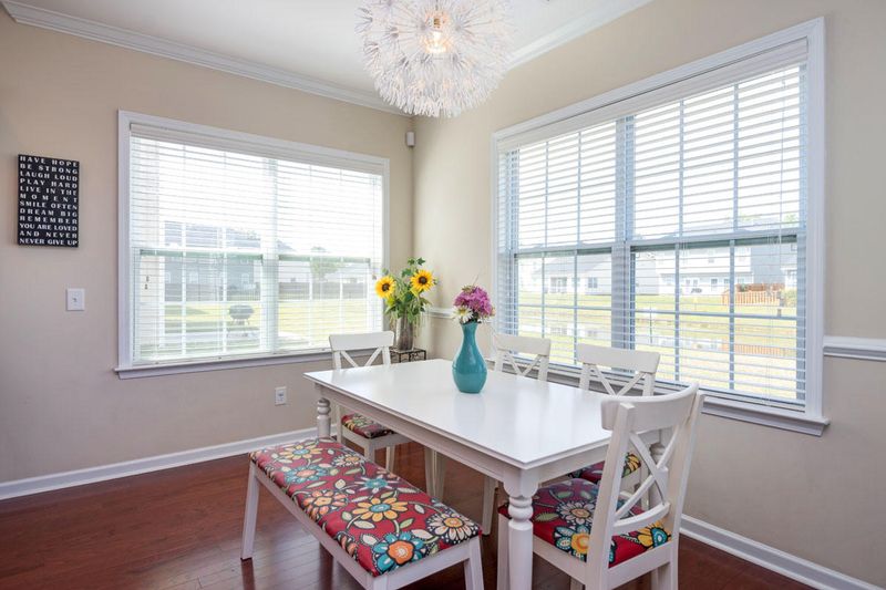 8015 Regency Elm Dr, North Charleston, SC 29406