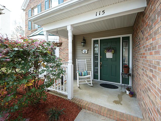 115 S Pembroke Dr, Goose Creek, SC 29445