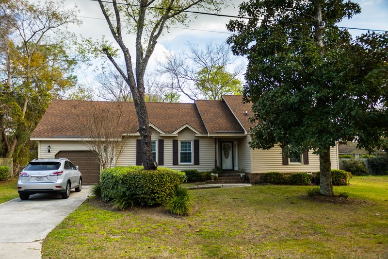 767 Larkwood Rd, Charleston, SC 29412