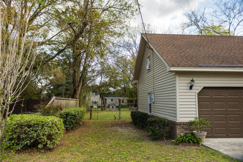 767 Larkwood Rd, Charleston, SC 29412