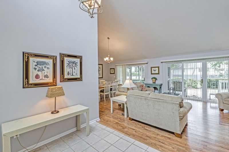 38 Fairway Oaks Ln, Isle Of Palms, SC 29451