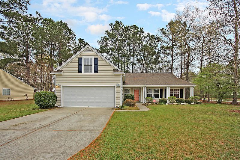 100 Thousand Oaks Cir, Goose Creek, SC 29445