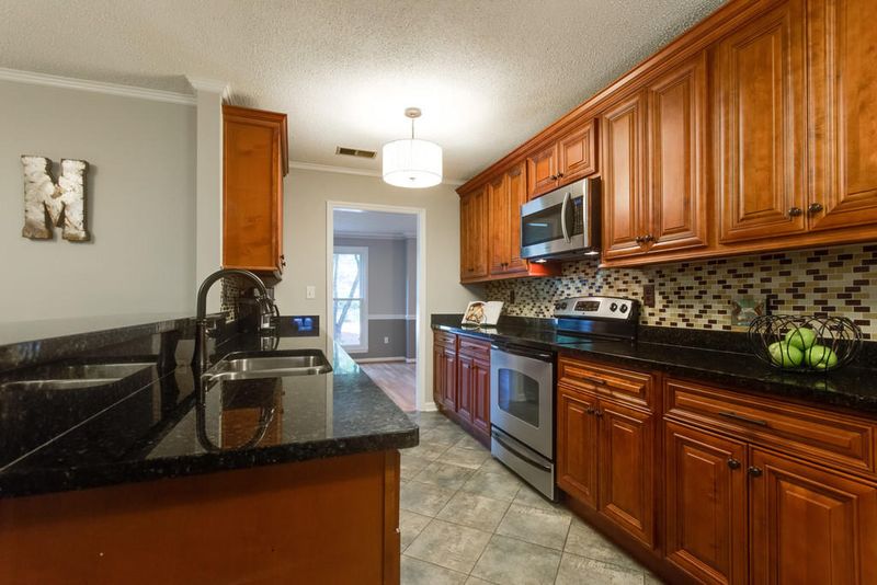 803 Osullivan Dr, Mount Pleasant, SC 29464