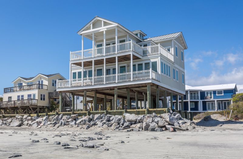 1215 E Arctic Ave, Folly Beach, SC 29439