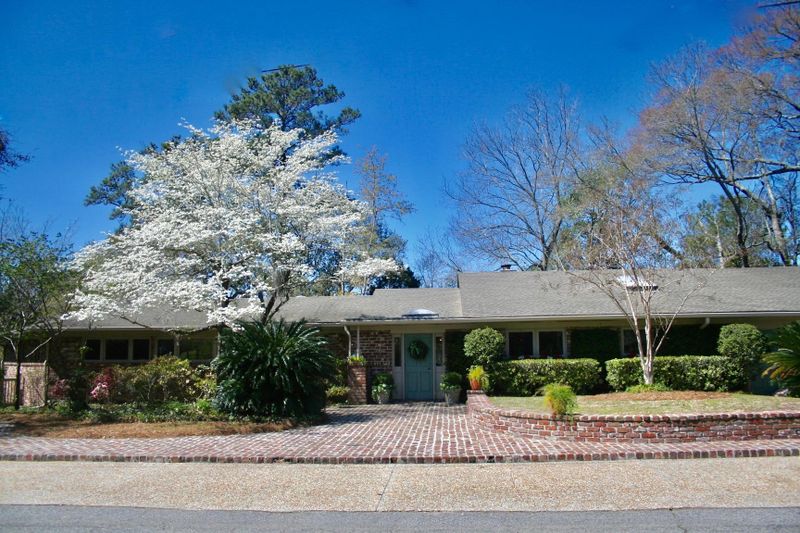 321 Confederate Cir, Charleston, SC 29407