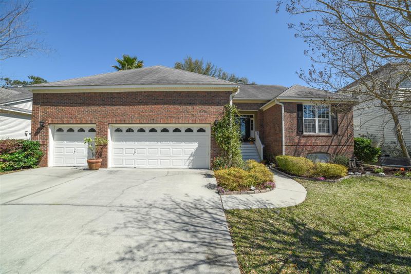 1393 Southern Magnolia Ln, Mount Pleasant, SC 29464