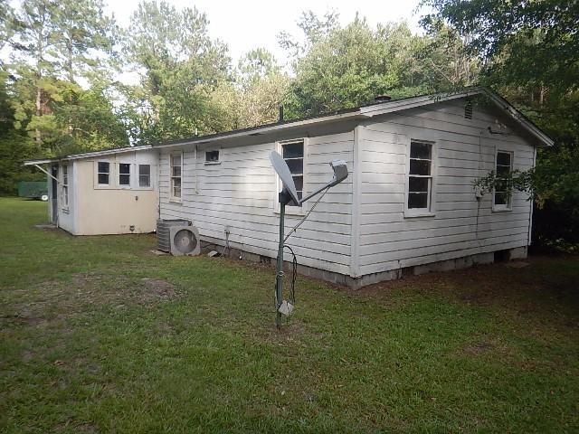 9654 Randall Rd, Mcclellanville, SC 29458