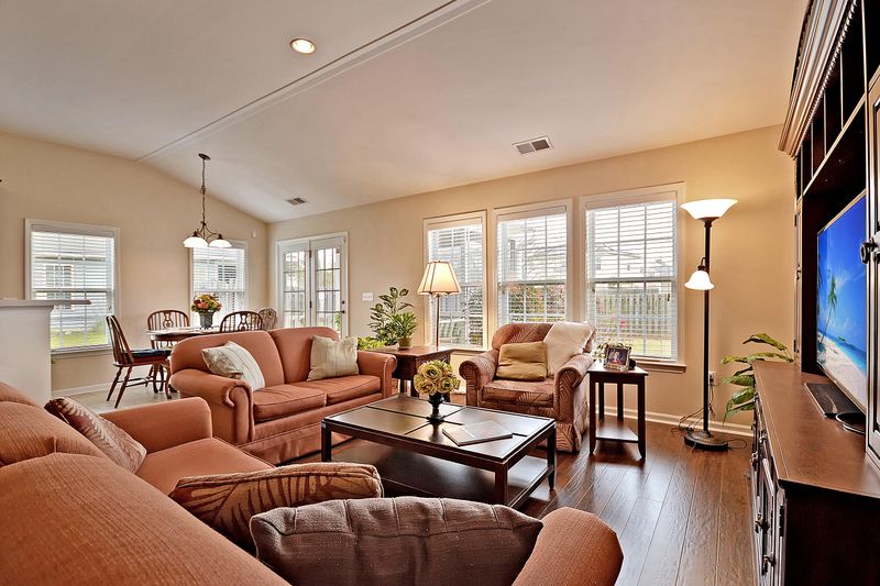 7463 Painted Bunting Way, Hanahan, SC 29410