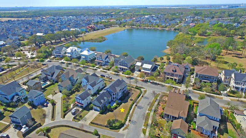 1733 Pierce St, Daniel Island, SC 29492