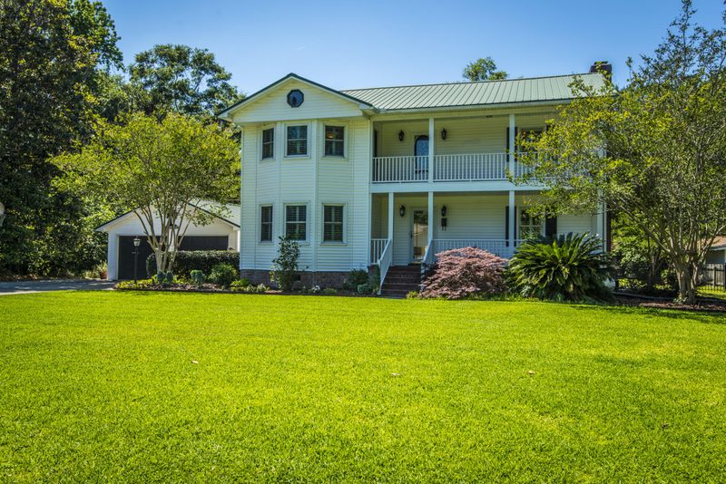 136 Almond St, Pinopolis, SC 29469