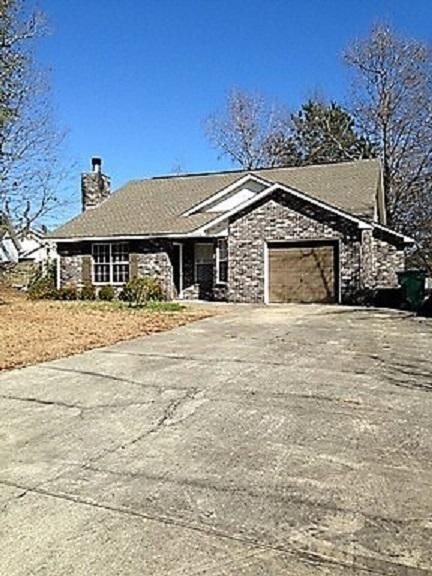 309 Camelot Dr, Goose Creek, SC 29445