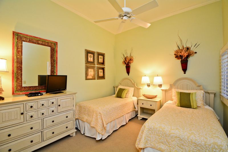4323 Sea Forest Dr, Kiawah Island, SC 29455