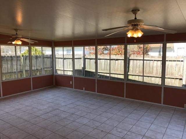 8522 Jocassee Dr, North Charleston, SC 29406