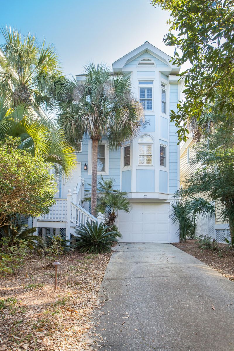 52 Ocean Point Dr, Isle Of Palms, SC 29451