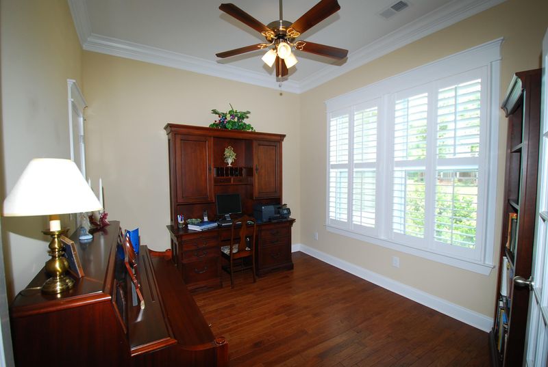 1228 Pasture View Dr, Hanahan, SC 29410