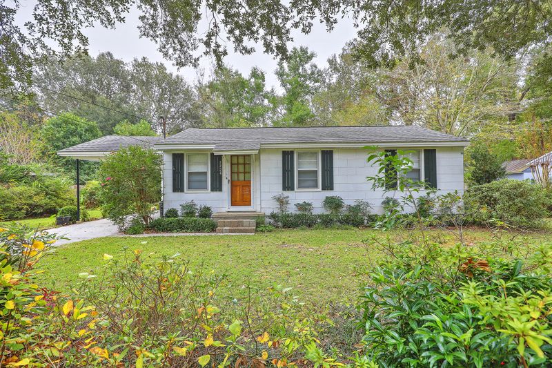 2224 Doris Dr, Charleston, SC 29414