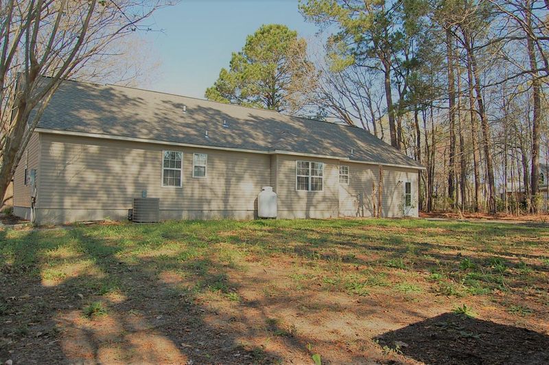 7868 Elderberry Cir, North Charleston, SC 29418