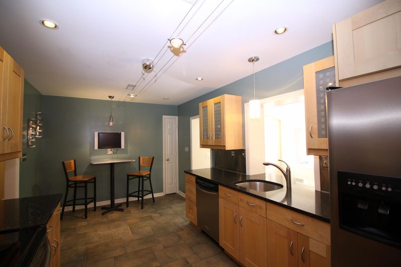 4401 Withers Dr, North Charleston, SC 29405