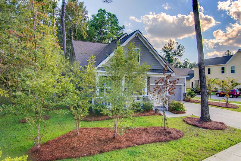 213 Ribbon Rd, Summerville, SC 29483