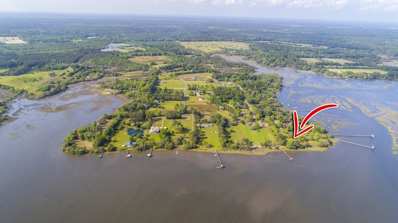 4611 Westervelt Rd, Meggett, SC 29449