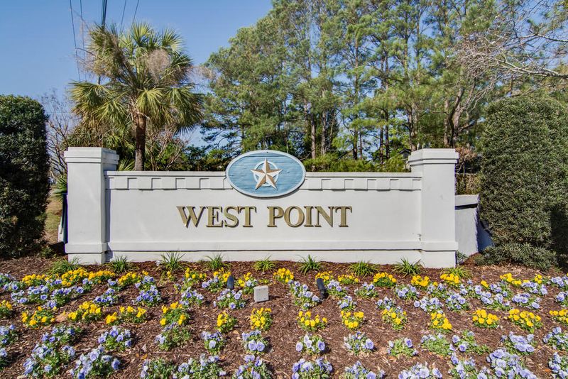 2038 Armory Dr, Mount Pleasant, SC 29466