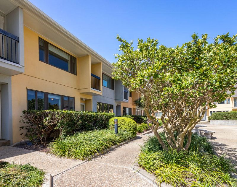 330 Concord St #Th4, Charleston, SC 29401