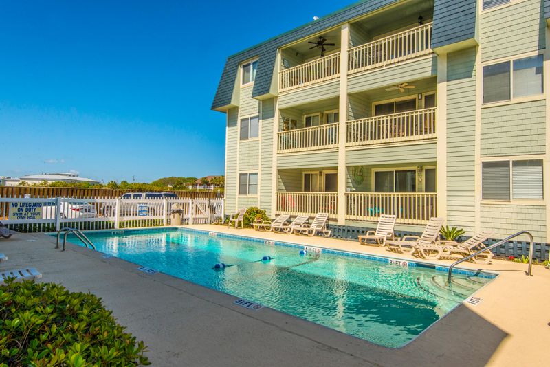 1400 Ocean Blvd #303 A, Isle Of Palms, SC 29451