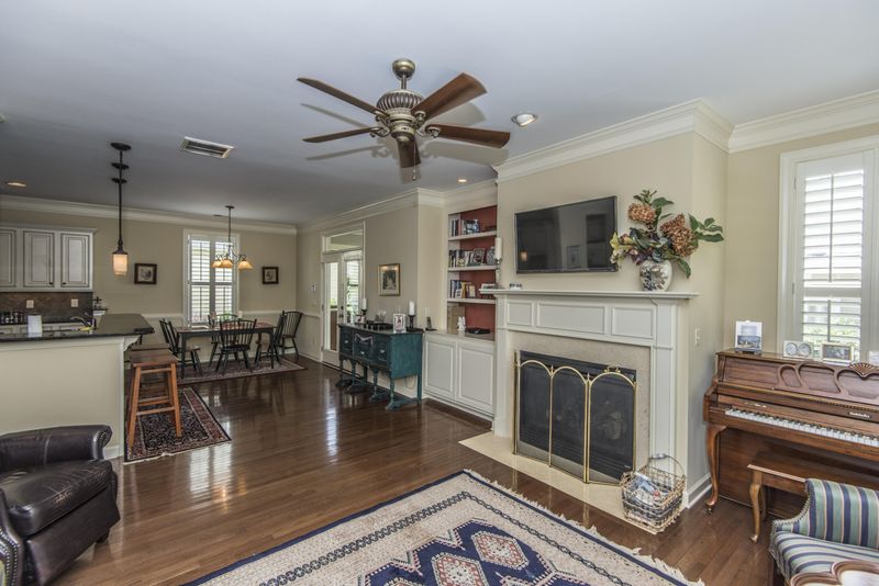 1436 Clancy Rd, Mount Pleasant, SC 29466