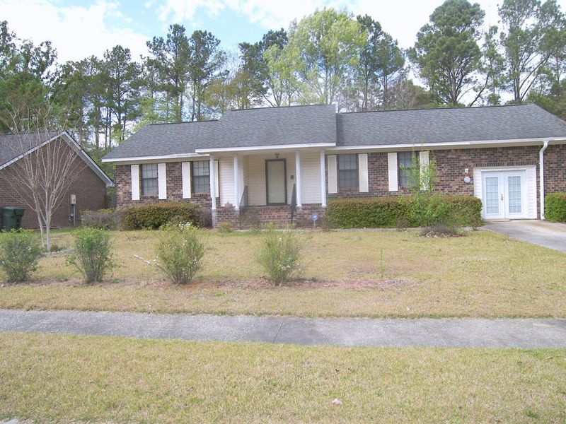 457 Fox Hunt Rd, Goose Creek, SC 29445