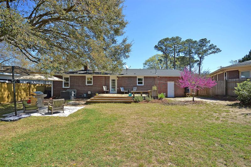 5103 Victoria Ave, North Charleston, SC 29405
