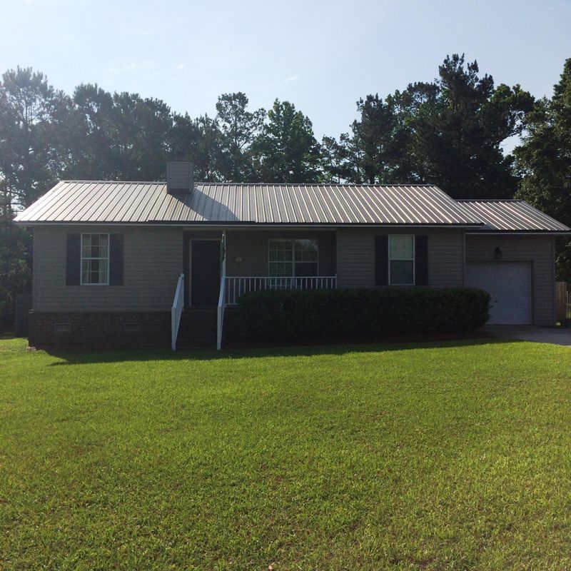 613 Dolphin Dr, Summerville, SC 29485