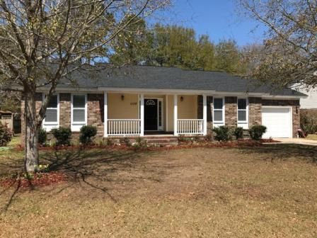 1138 Island View Dr, Mount Pleasant, SC 29464