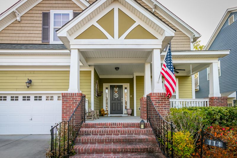 114 Carriage Ride Ln, Summerville, SC 29485