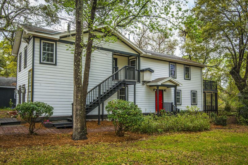 4 Oak Forest Dr, Charleston, SC 29407