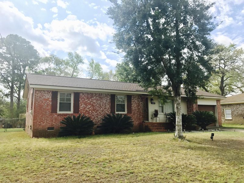 119 Stewart St, Goose Creek, SC 29445