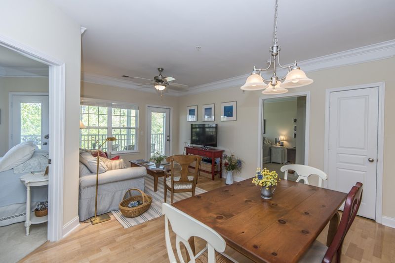 1021 Basildon Rd, Mount Pleasant, SC 29466