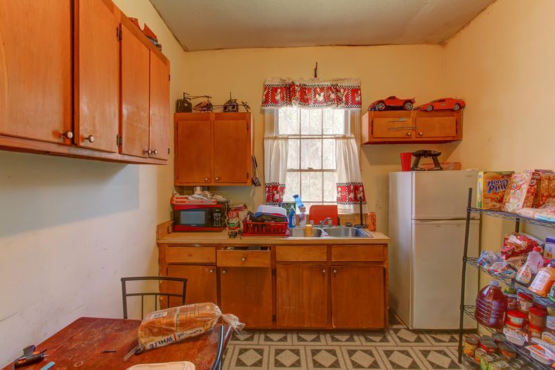 56 Nassau St, Charleston, SC 29403